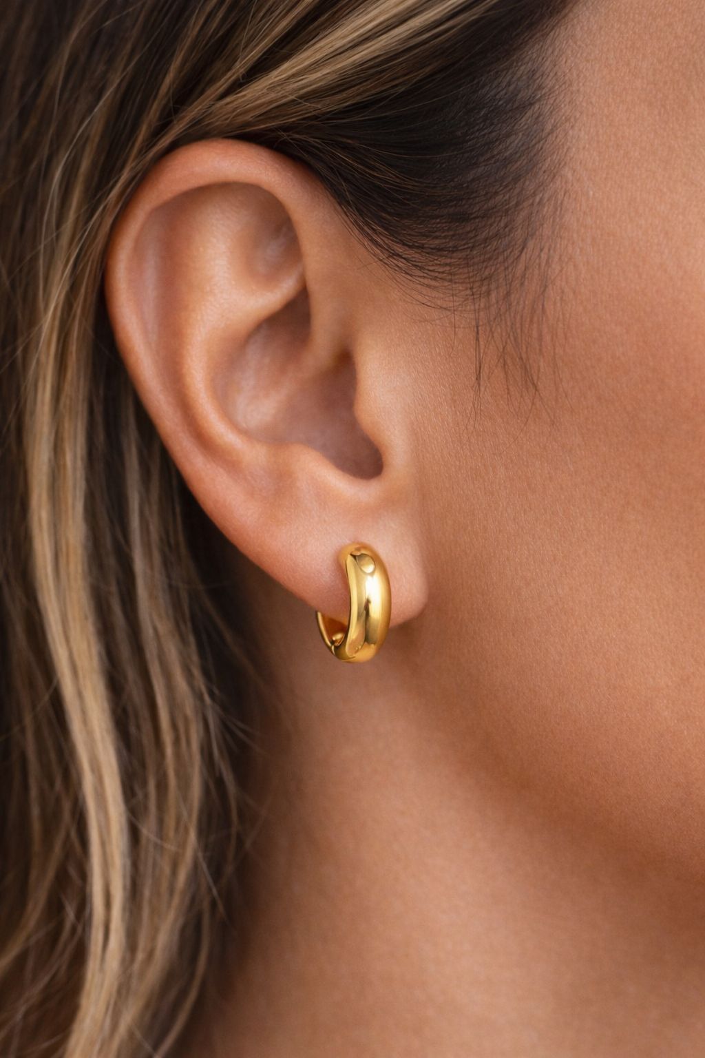 Boucles d’oreilles Créoles Mini Éclat Doré – Nélya