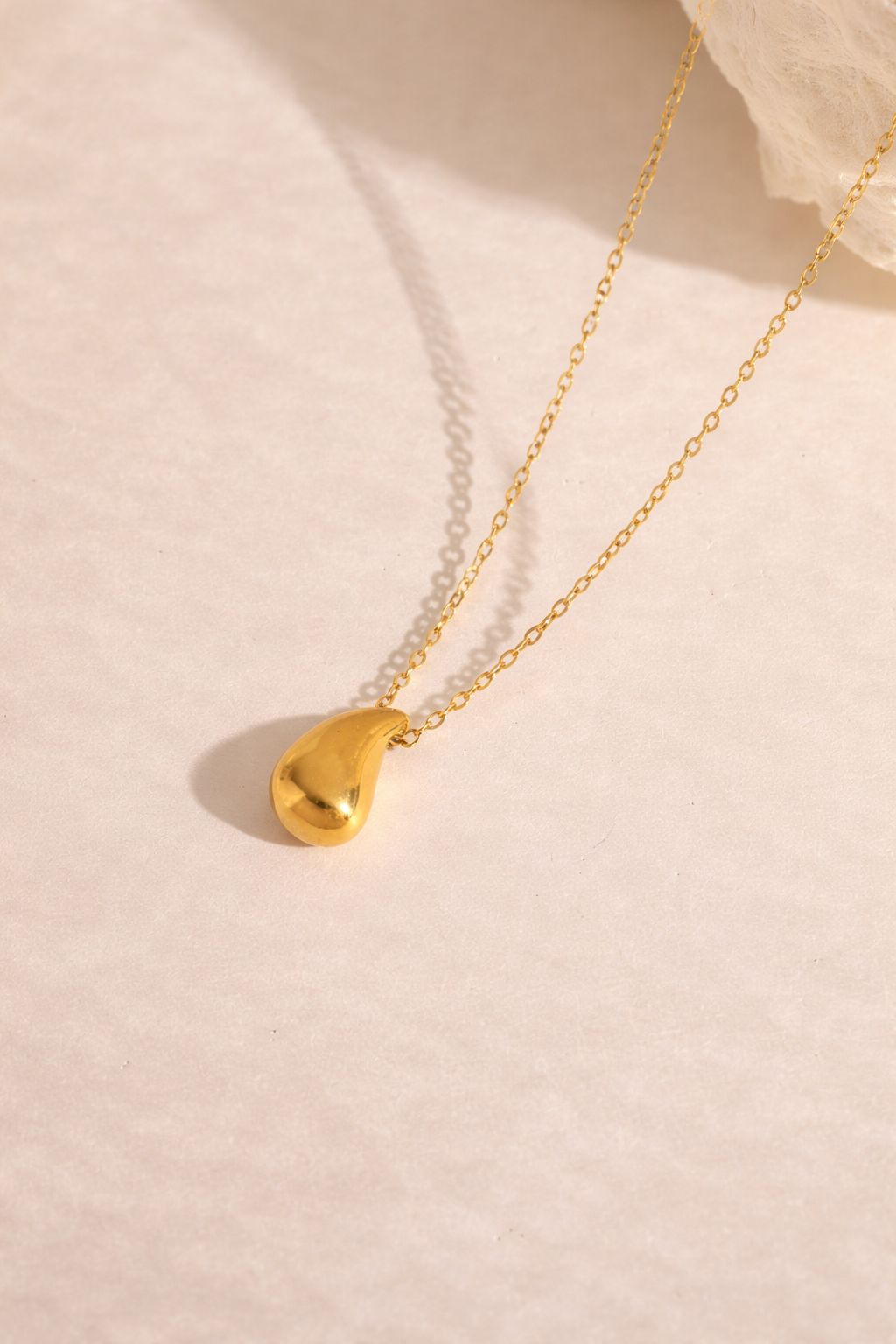 Collier Goutte d’Or – Nélya